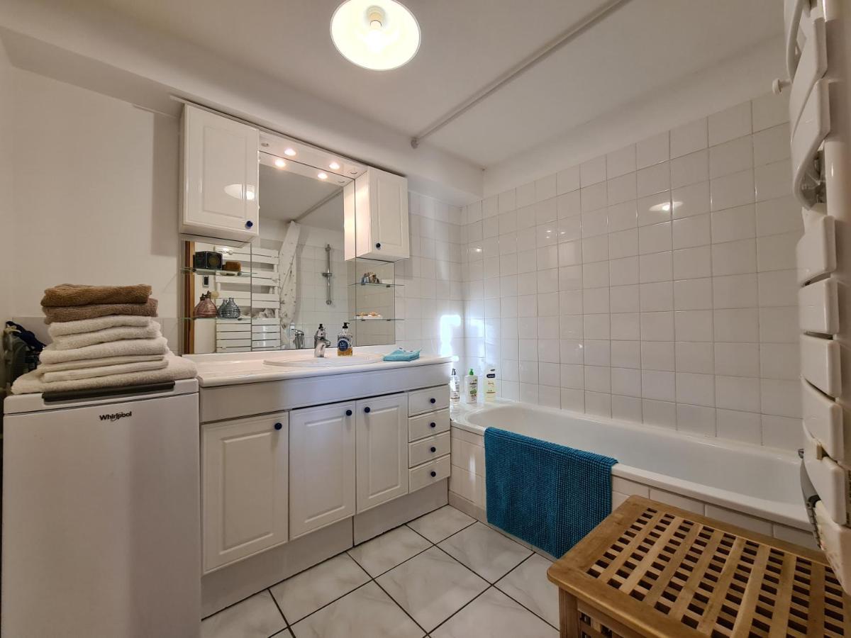 Large Private Garden, Quiet 2-Bedroom Apartment, Air Conditioning, Wifi, Parking Cassis Kültér fotó