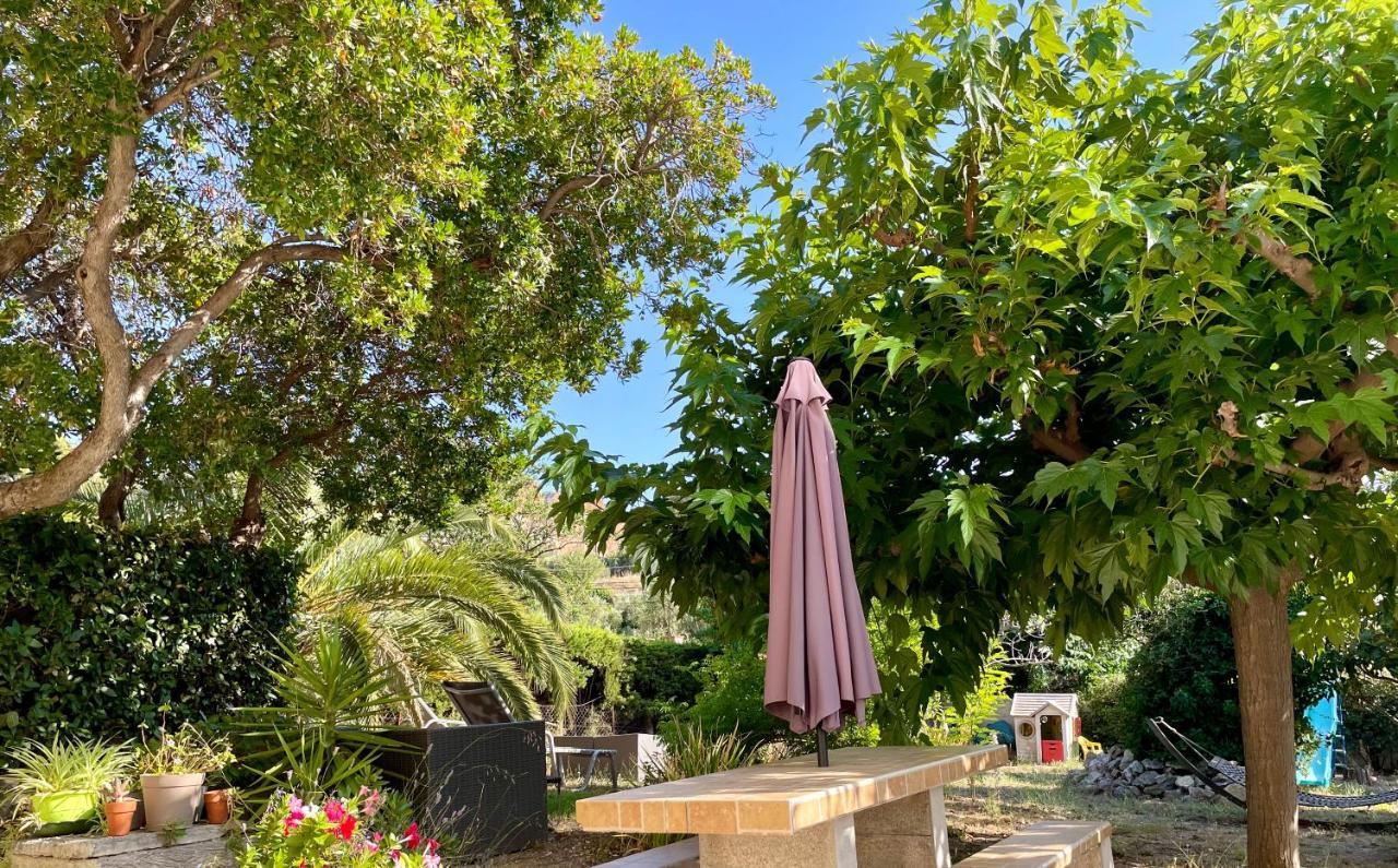 Large Private Garden, Quiet 2-Bedroom Apartment, Air Conditioning, Wifi, Parking Cassis Kültér fotó