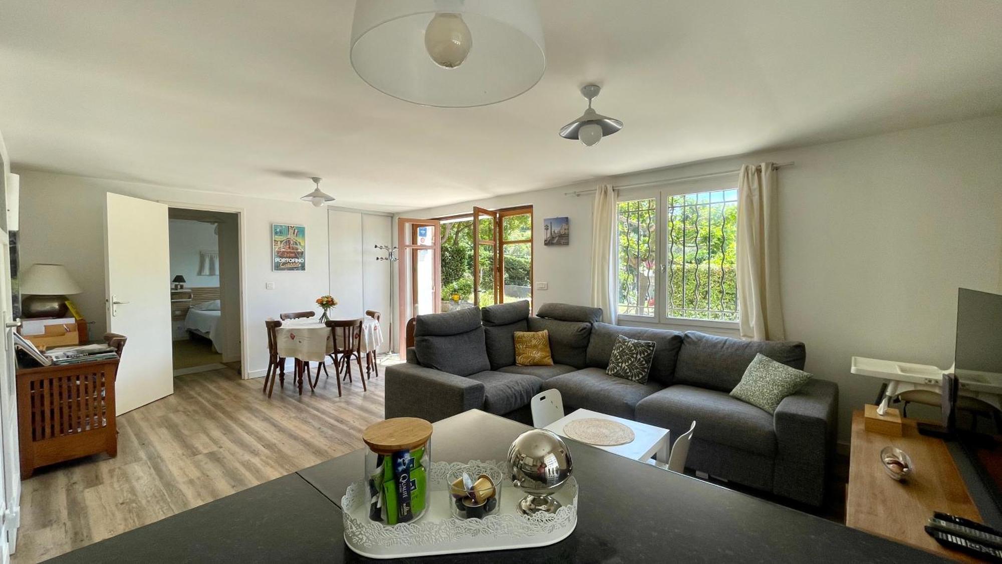 Large Private Garden, Quiet 2-Bedroom Apartment, Air Conditioning, Wifi, Parking Cassis Kültér fotó