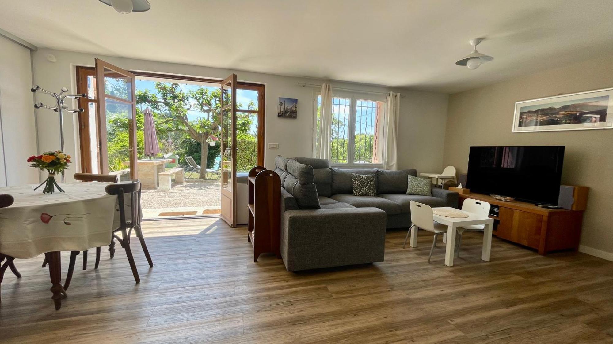 Large Private Garden, Quiet 2-Bedroom Apartment, Air Conditioning, Wifi, Parking Cassis Kültér fotó