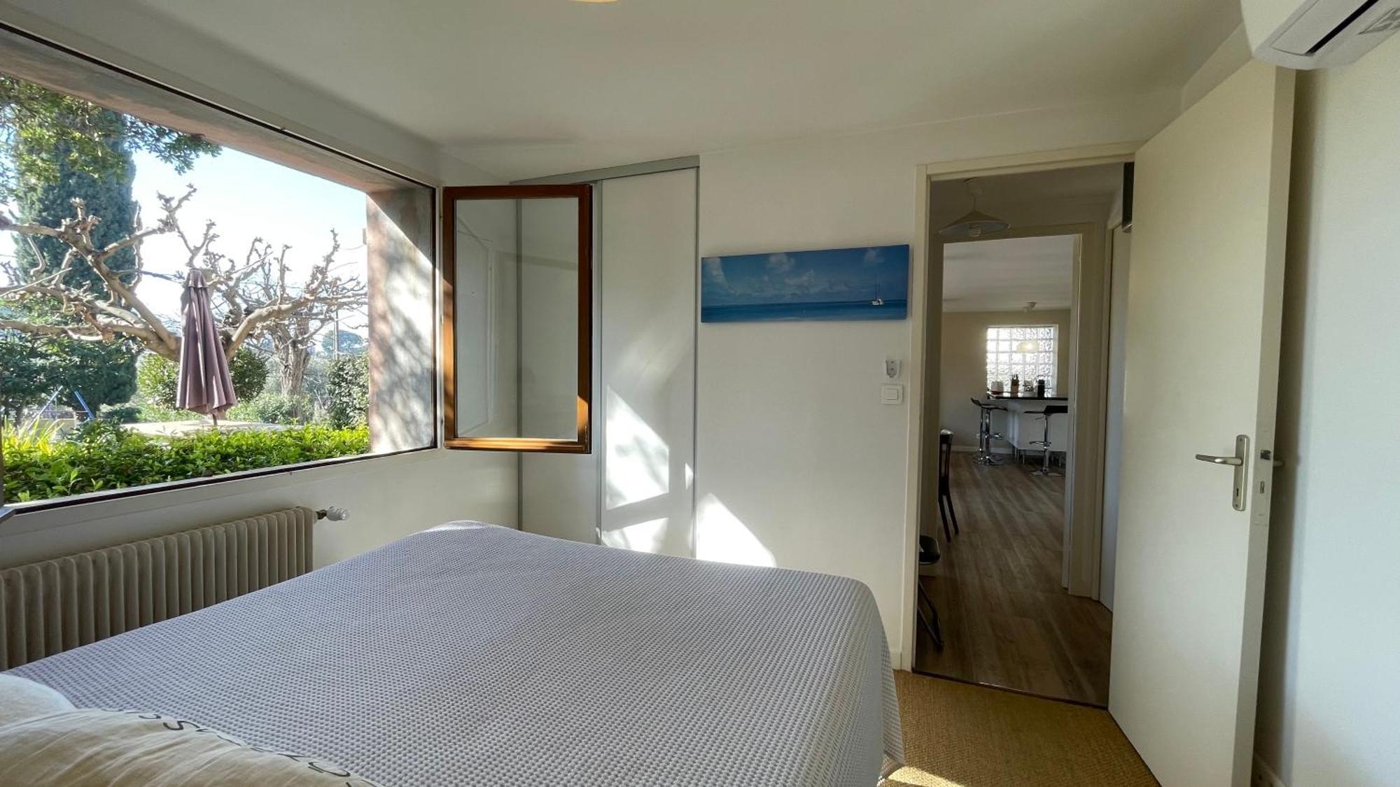 Large Private Garden, Quiet 2-Bedroom Apartment, Air Conditioning, Wifi, Parking Cassis Kültér fotó