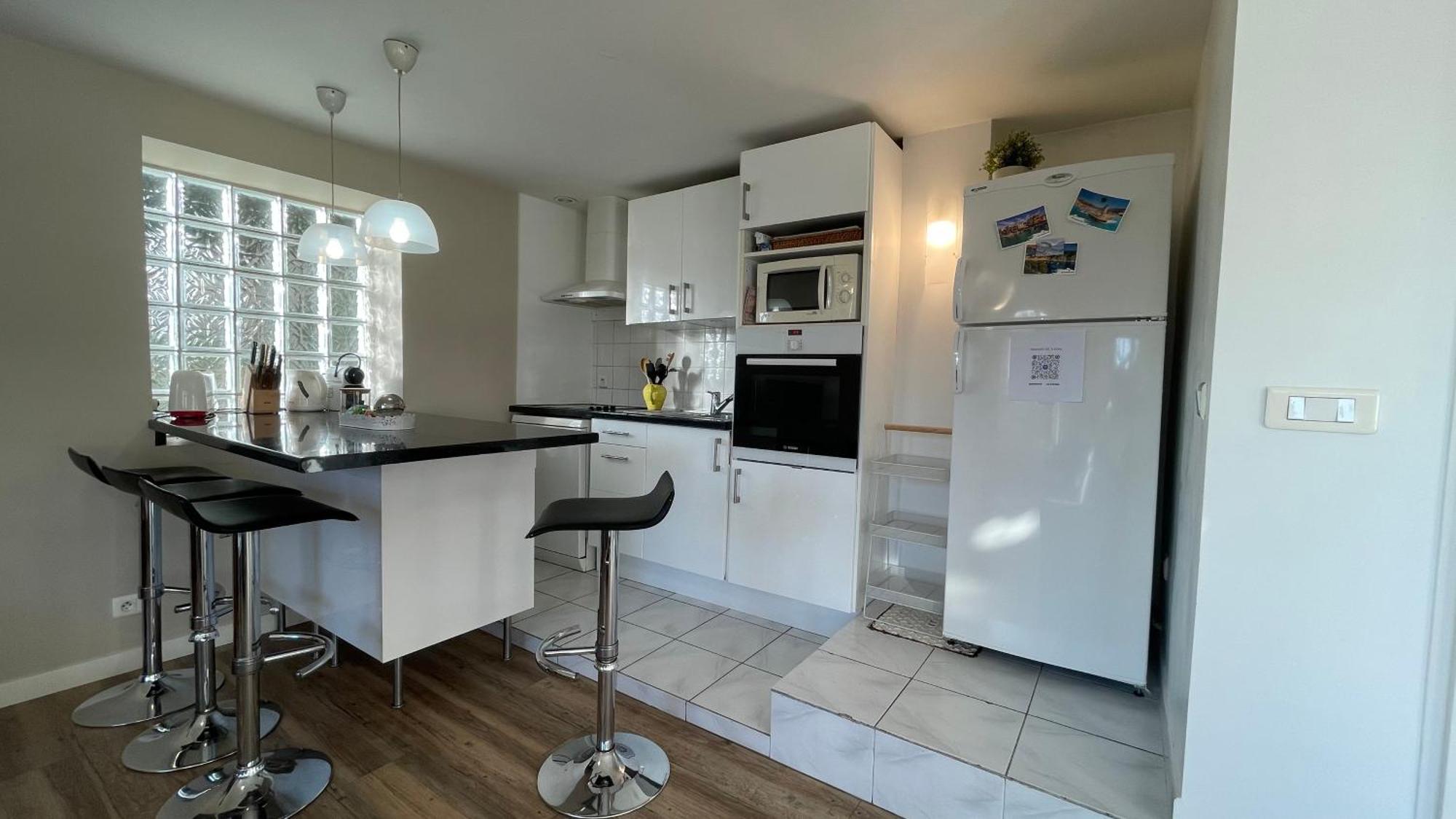 Large Private Garden, Quiet 2-Bedroom Apartment, Air Conditioning, Wifi, Parking Cassis Kültér fotó