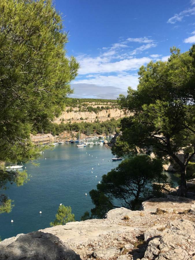 Large Private Garden, Quiet 2-Bedroom Apartment, Air Conditioning, Wifi, Parking Cassis Kültér fotó